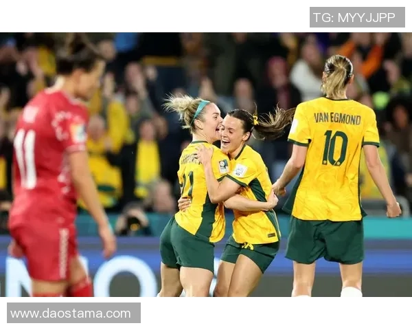牙买加女足迎战澳大利亚女足精彩对决展现足球魅力与团队精神